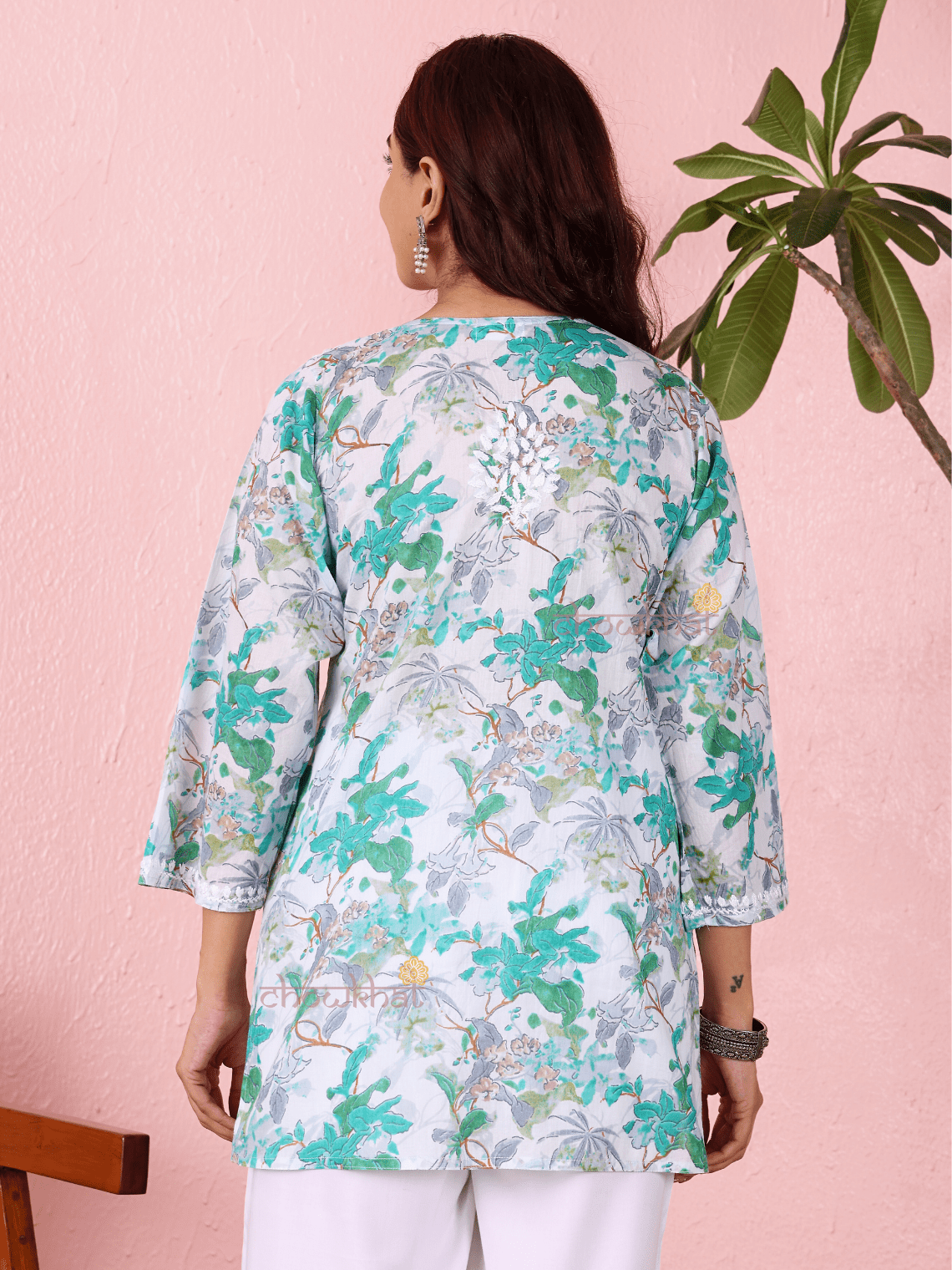 Sara Mul Cotton Straight Short Chikankari Kurti - Chowkhat Lifestyle