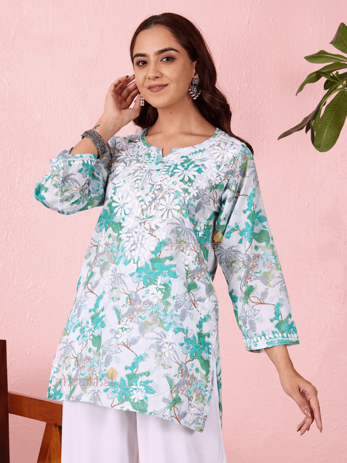 Sara Mul Cotton Straight Short Chikankari Kurti - Chowkhat Lifestyle