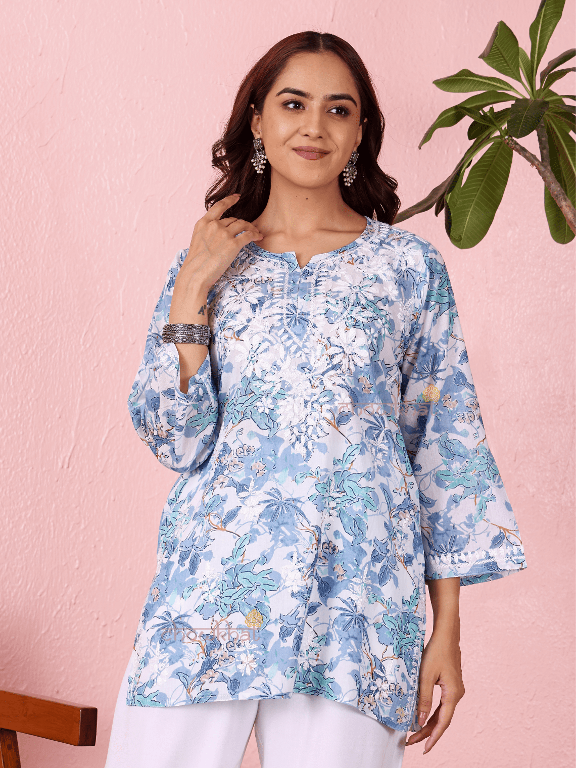Sara Mul Cotton Straight Short Chikankari Kurti - Chowkhat Lifestyle