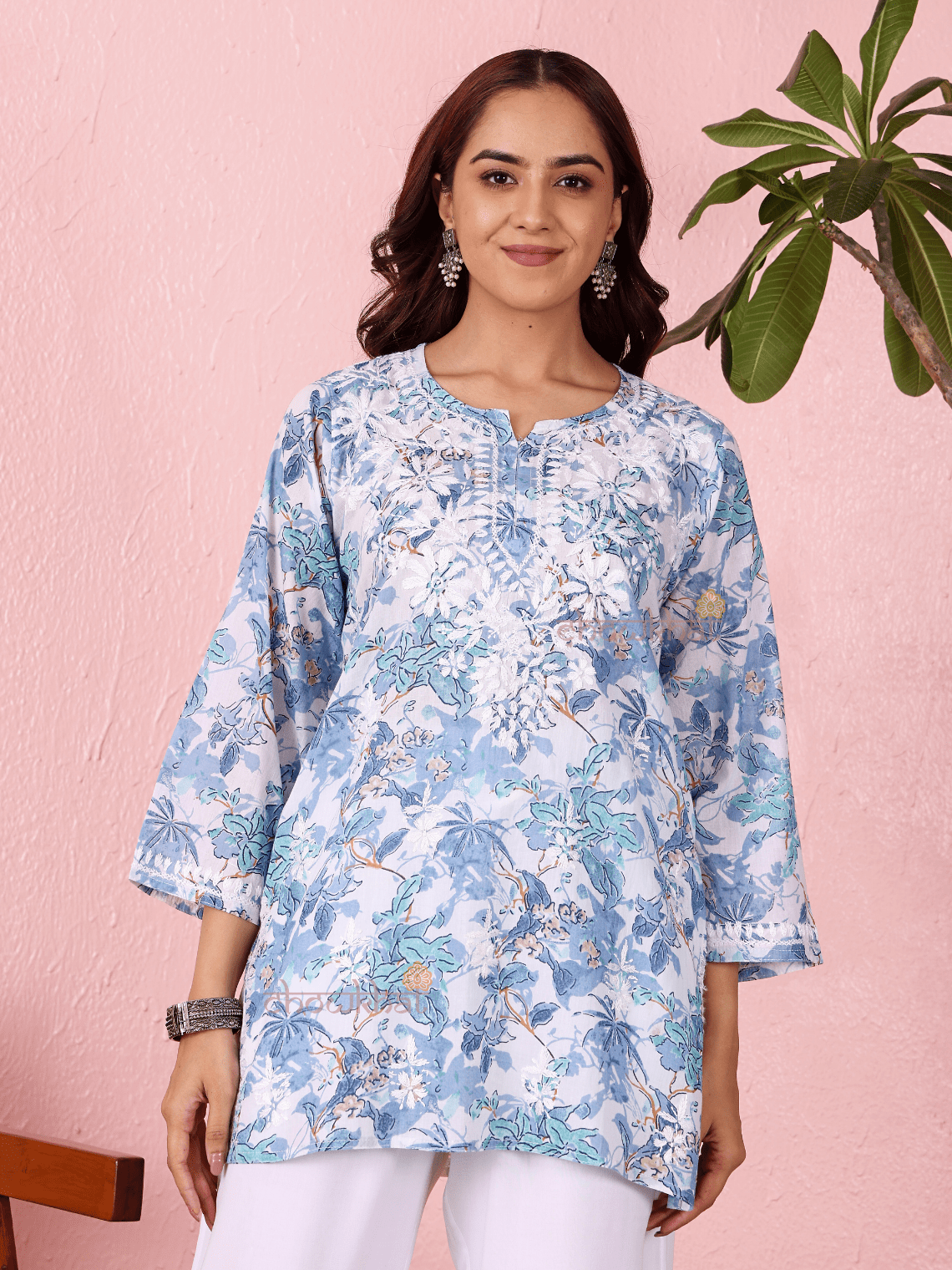 Sara Mul Cotton Straight Short Chikankari Kurti - Chowkhat Lifestyle