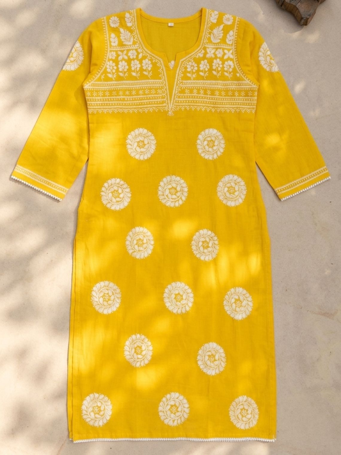 Sirat Mul Cotton Straight Chikankari Kurti with Lace Detailing - Chowkhat Lifestyle