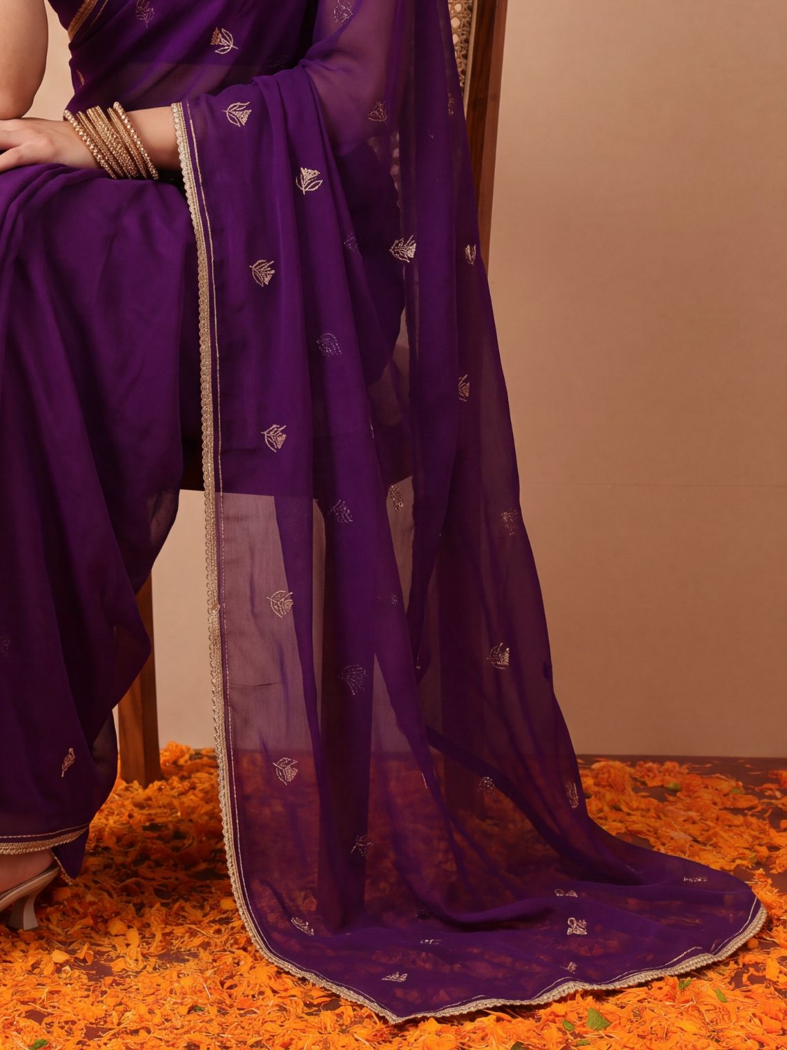 Shagun Hand Embroidered Kasab Work Chiffon Saree with Blouse Piece - Chowkhat Lifestyle