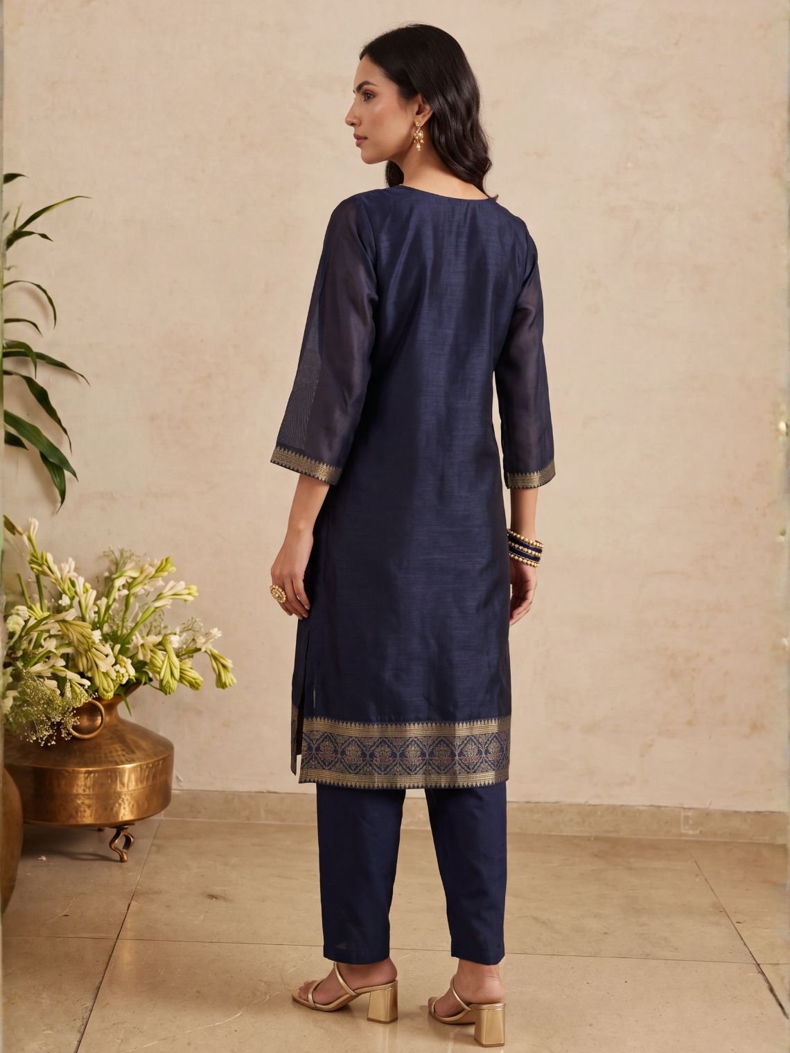 Vaani Jamdani Silk Kurta & Palazzo Suit Set with Dupatta - Chowkhat Lifestyle