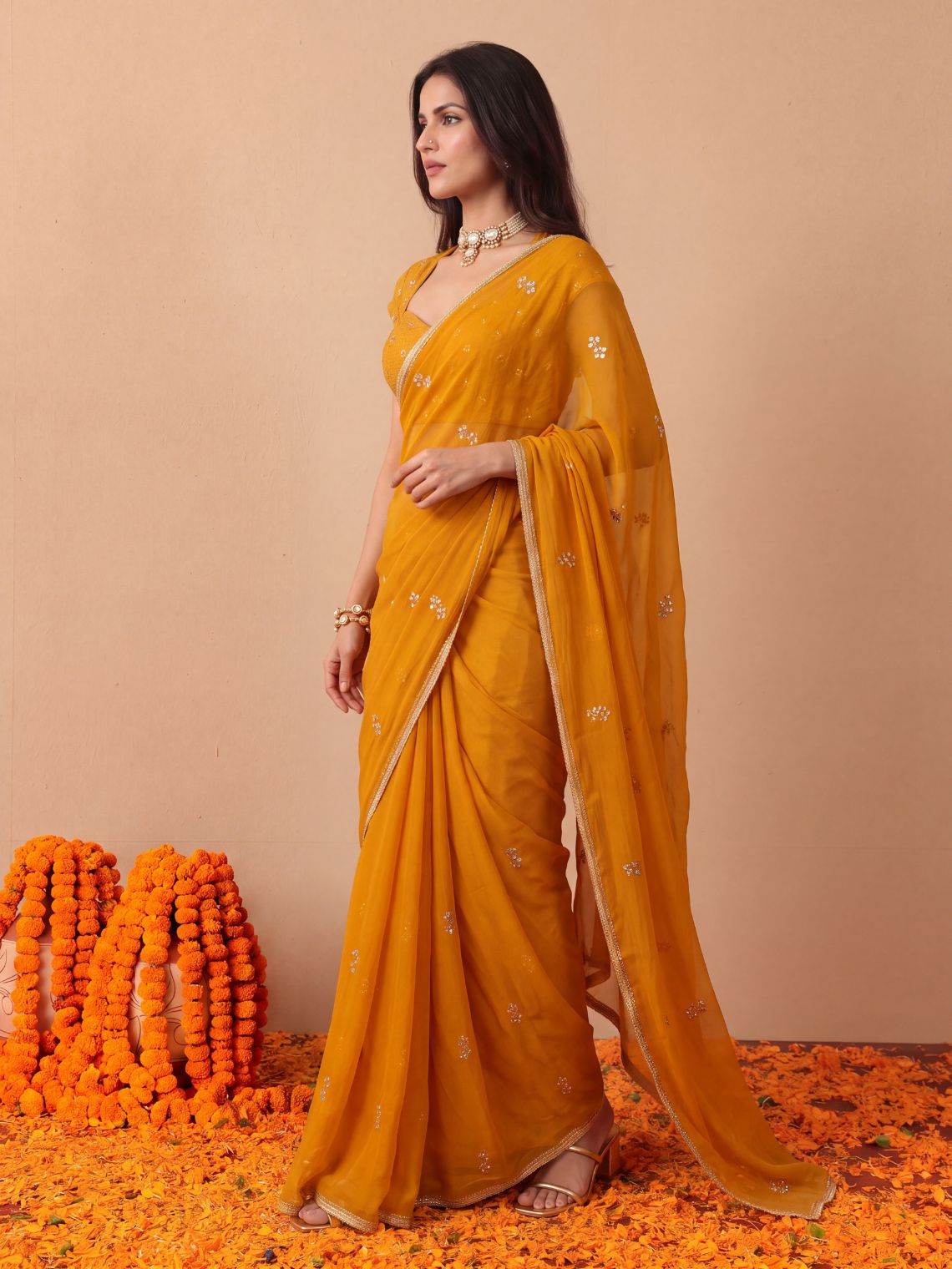 Shagun Hand Embroidered Kasab Work Chiffon Saree with Blouse Piece - Chowkhat Lifestyle