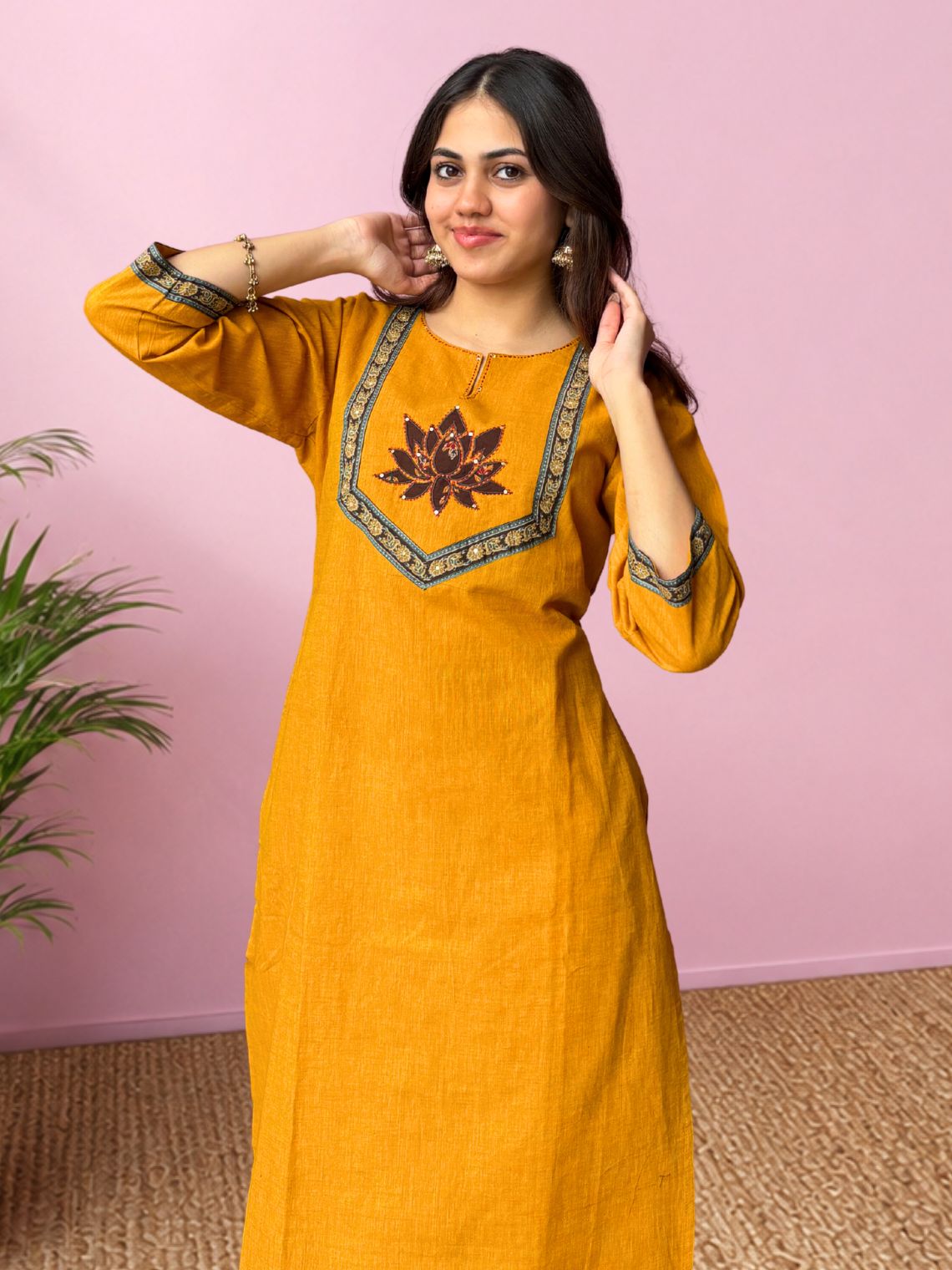 Saanjh Handloom Cotton Straight Kurti with Handwork - Chowkhat Lifestyle