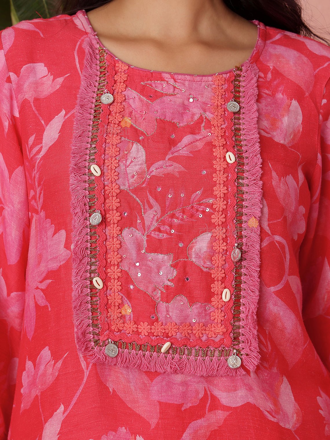 Iram Linen Silk Co - ord Set With Handwork & Lace Detaling - Chowkhat Lifestyle