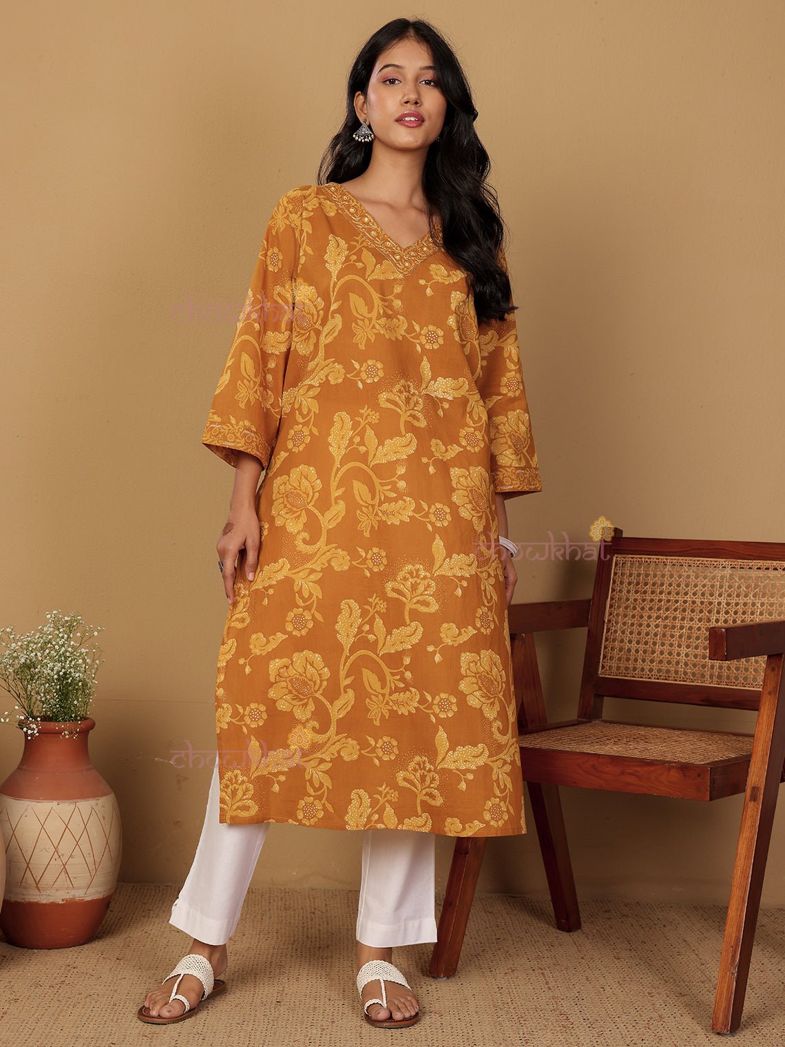 Apsara Hand Printed Cotton Kurti With Handwork - Chowkhat Lifestyle