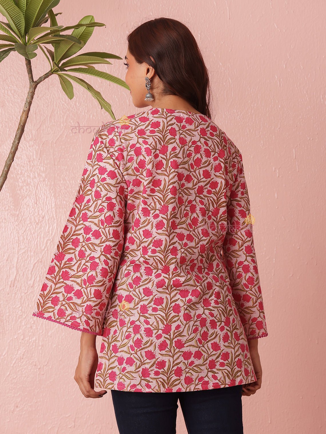 Aditi Short Cotton Kurti With Lace Detailing - Chowkhat Lifestyle