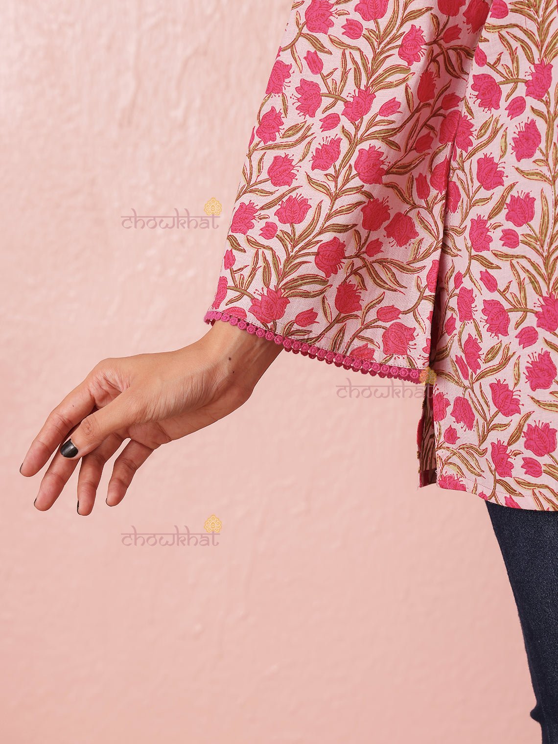 Aditi Short Cotton Kurti With Lace Detailing - Chowkhat Lifestyle