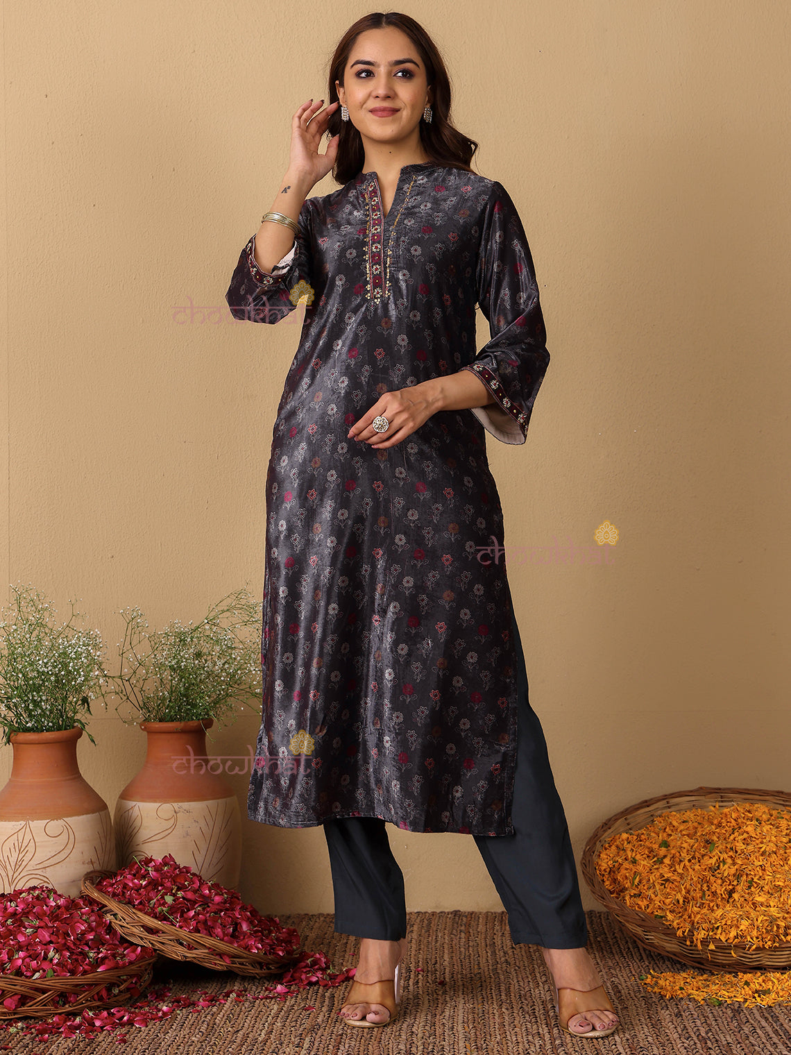 Aish Velvet Handwork Kurta & Pants Set