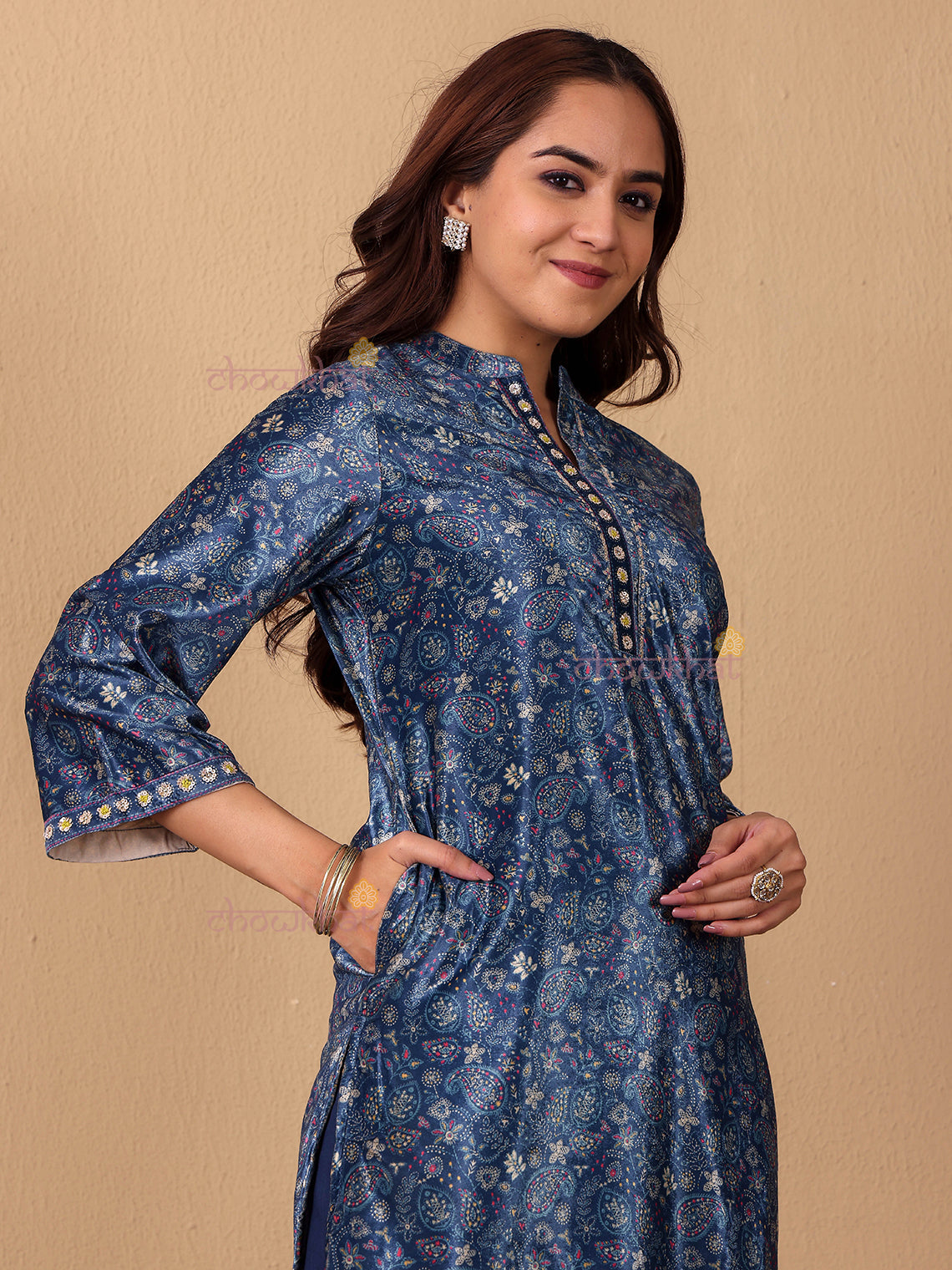 Aish Velvet Handwork Kurta & Pants Set