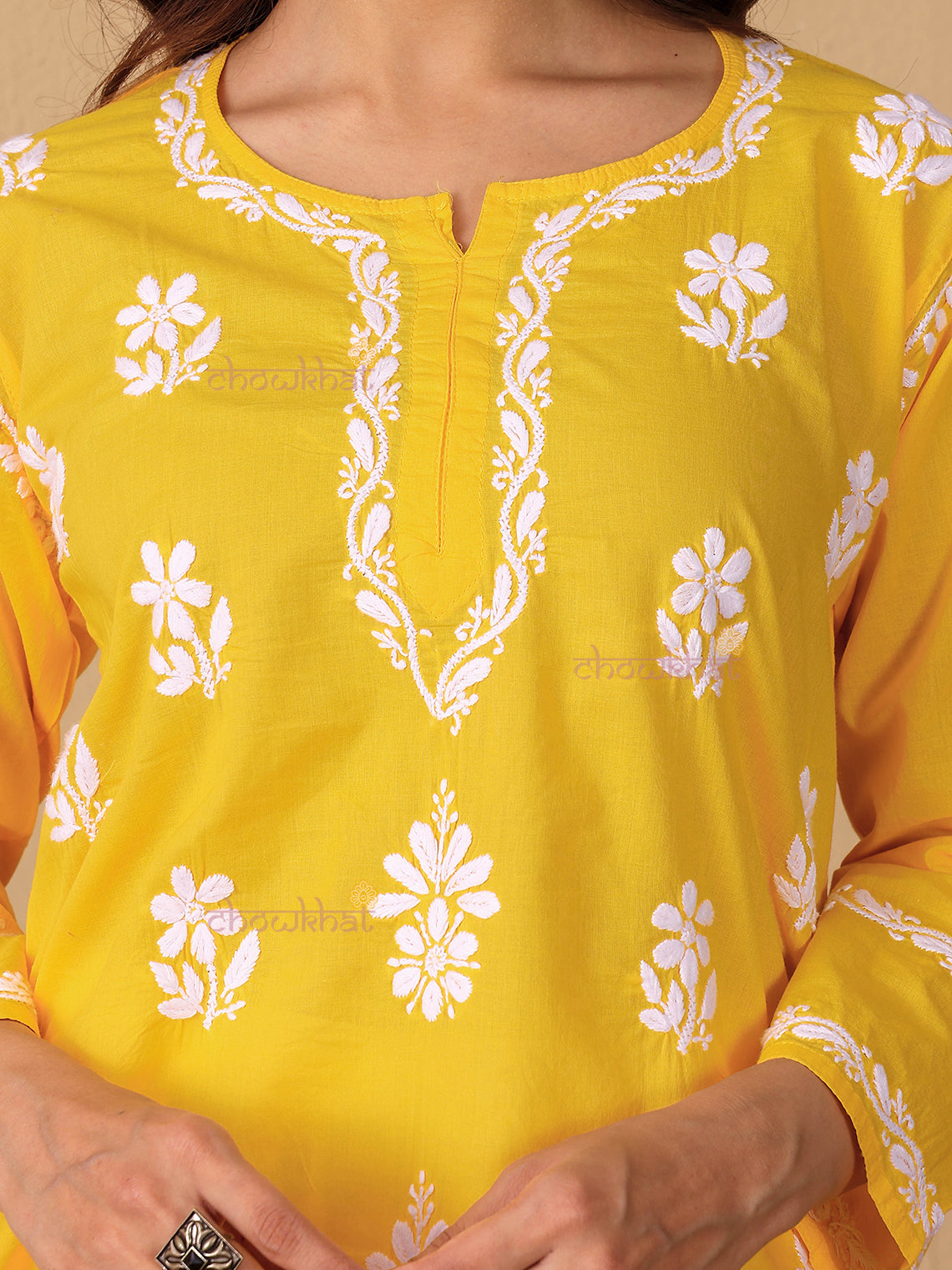 Raha Cotton Straight Short Chikankari Kurti