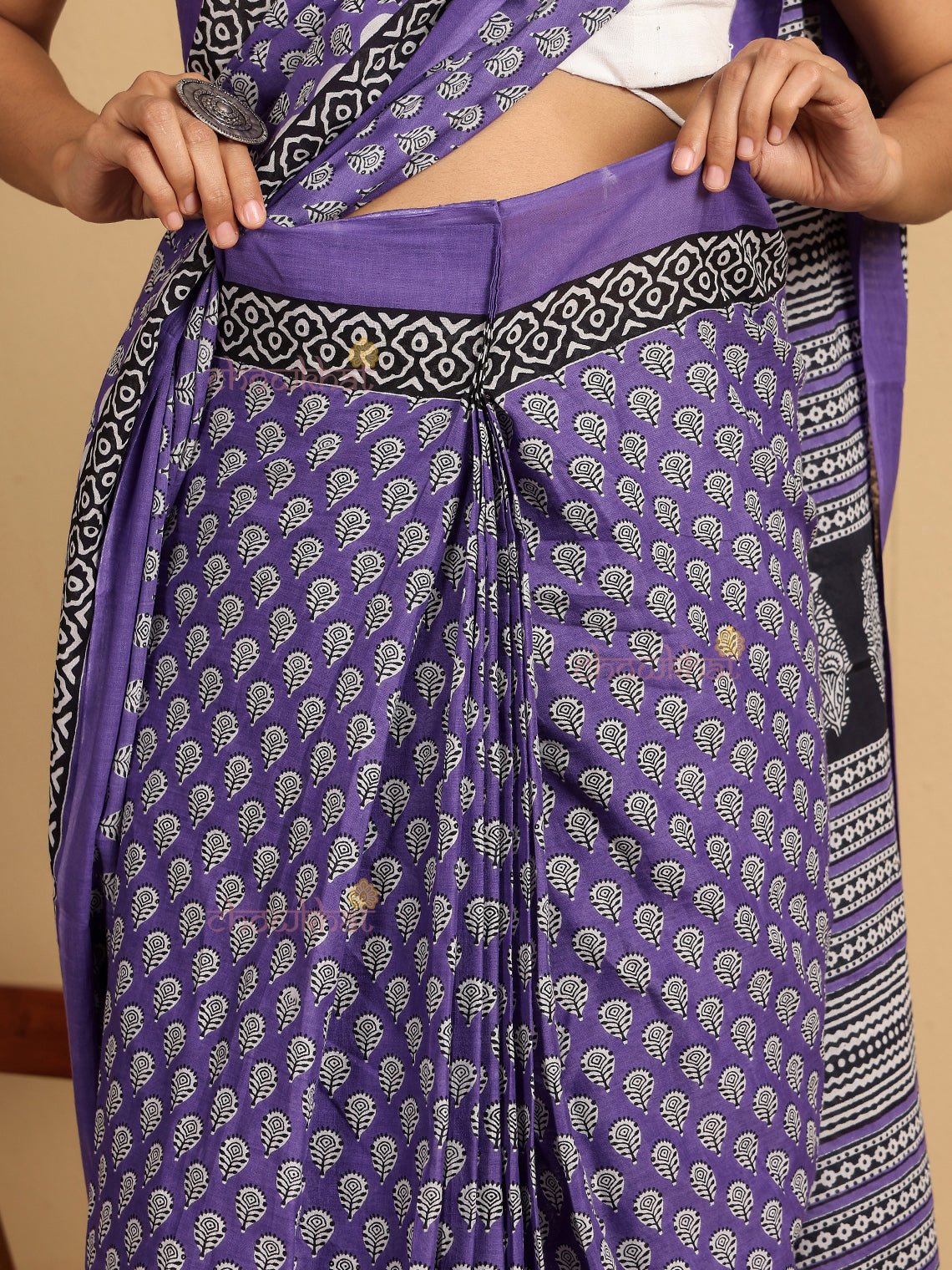 Anar Pre - Draped Hand Printed Mul Cotton Saree - Chowkhat Lifestyle