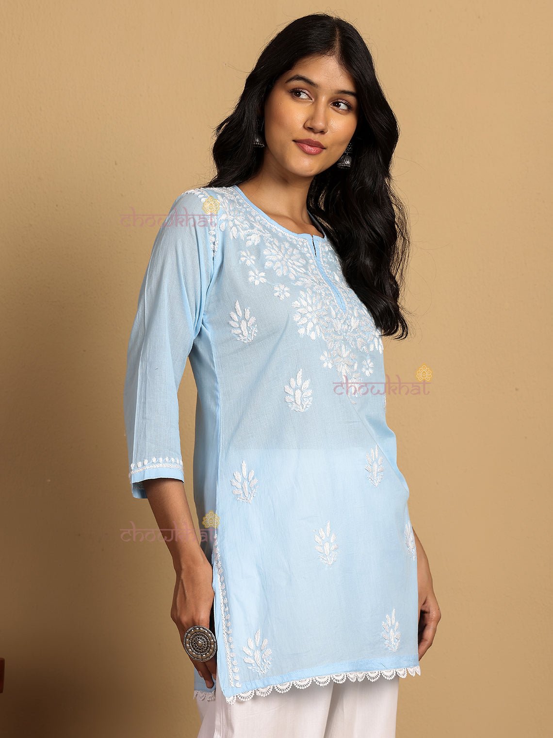 Dania Mul Cotton Short Straight Chikankari Kurti - Chowkhat Lifestyle