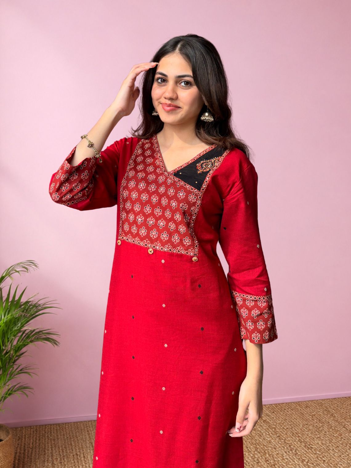 Saanjh Handloom Slub Cotton Straight Kurti with Handwork - Chowkhat Lifestyle