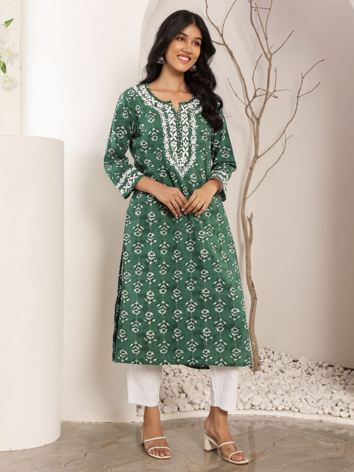 Jiya Hand Printed Cotton Kurti With Hand Embroidered Chikankari - Chowkhat Lifestyle