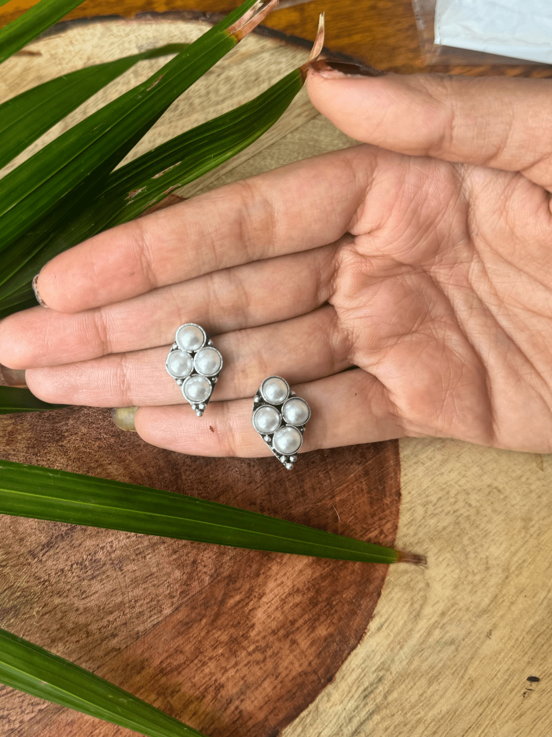 German Silver Polki Stud Earrings - Chowkhat Lifestyle