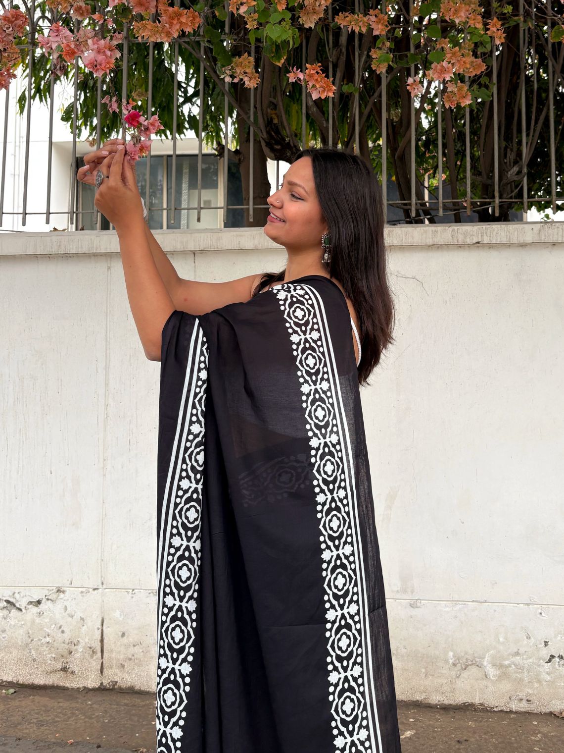 Koyal Pre- Draped Hand Printed Mul Cotton Saree