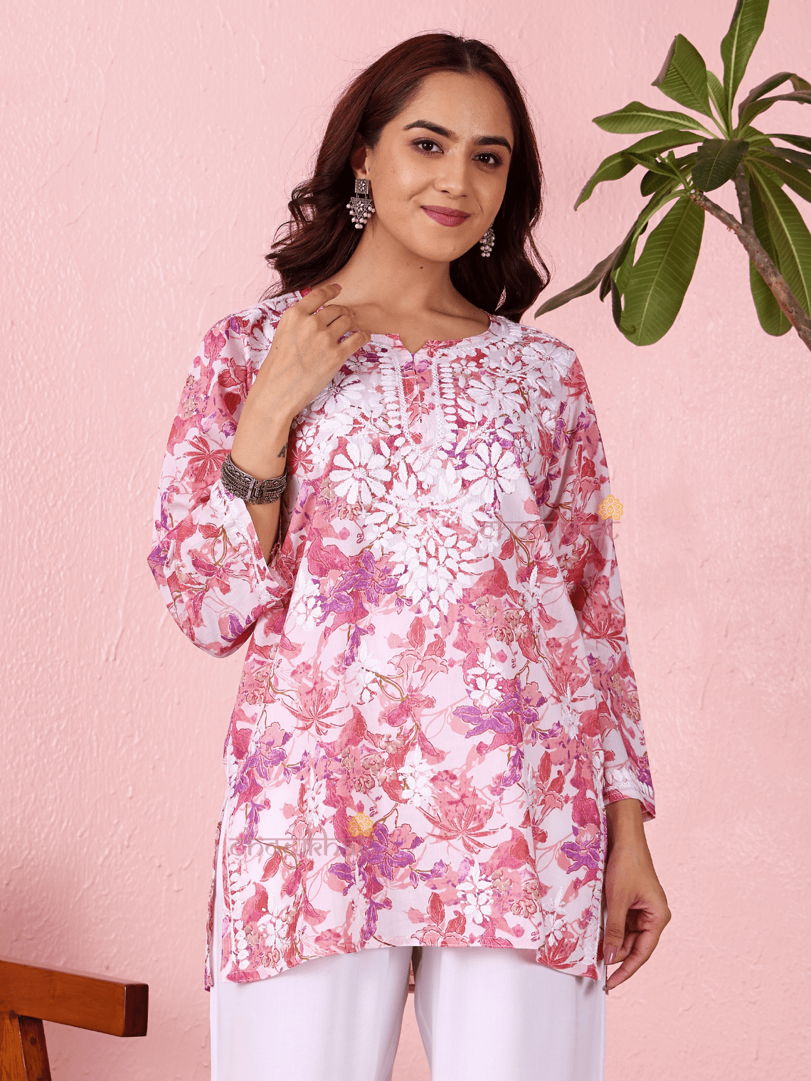 Sara Mul Cotton Straight Short Chikankari Kurti - Chowkhat Lifestyle