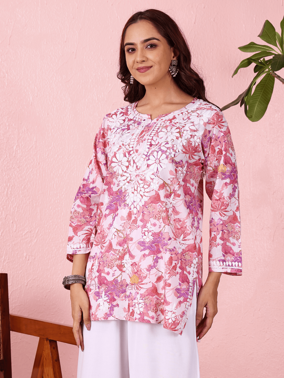Sara Mul Cotton Straight Short Chikankari Kurti - Chowkhat Lifestyle