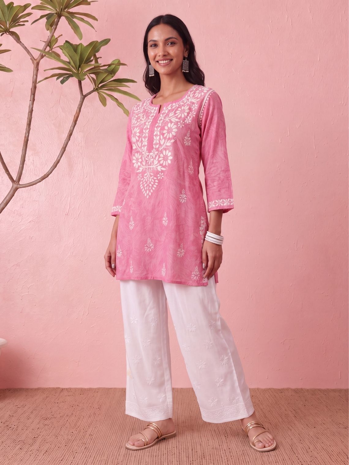 Yana Mul Cotton Short Handprinted Chikankari Kurti - Chowkhat Lifestyle