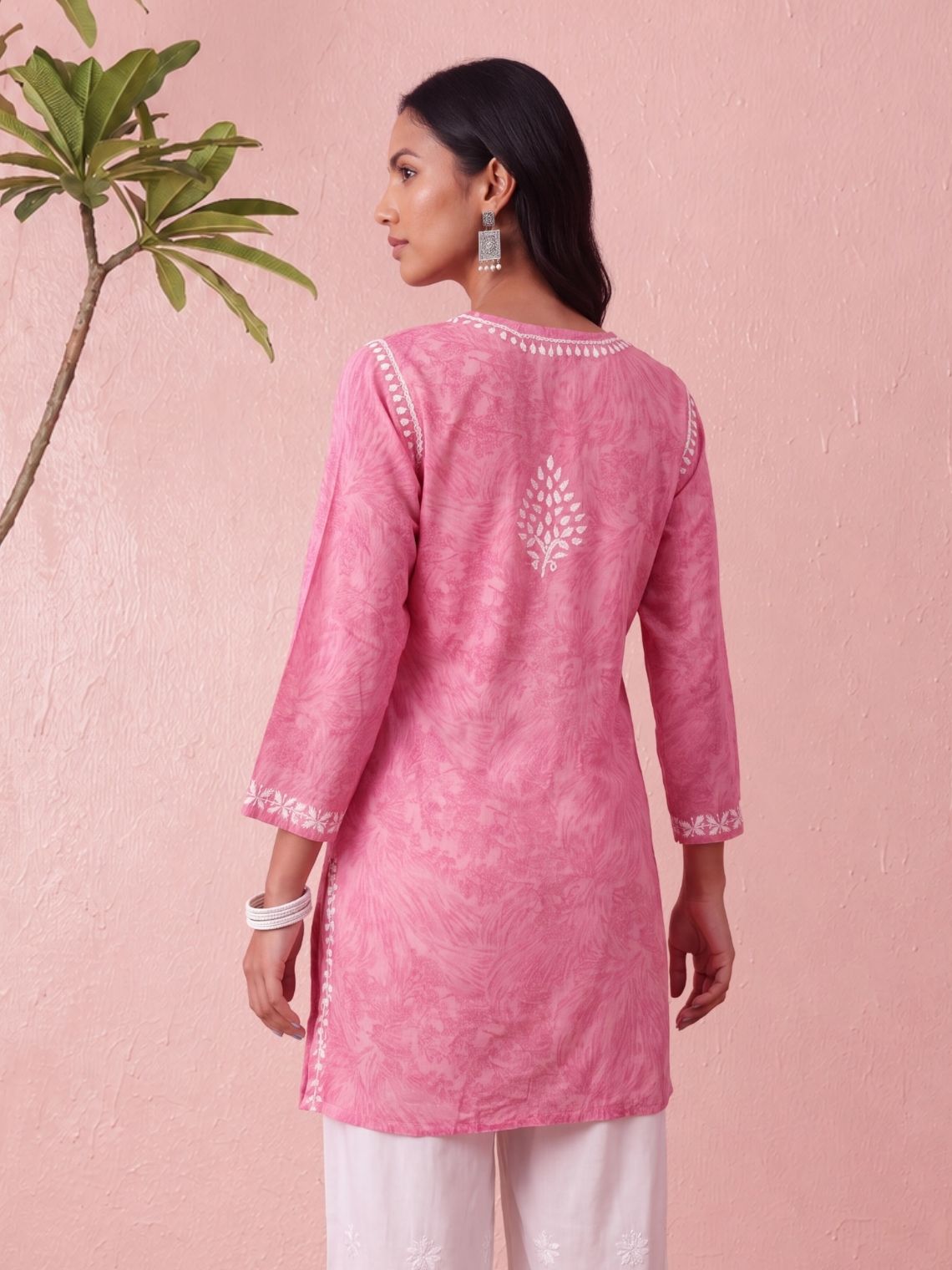 Yana Mul Cotton Short Handprinted Chikankari Kurti - Chowkhat Lifestyle