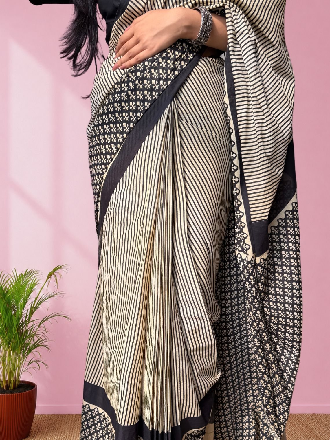Reya Pre- Draped Hand Printed Mul Cotton Saree - Chowkhat Lifestyle