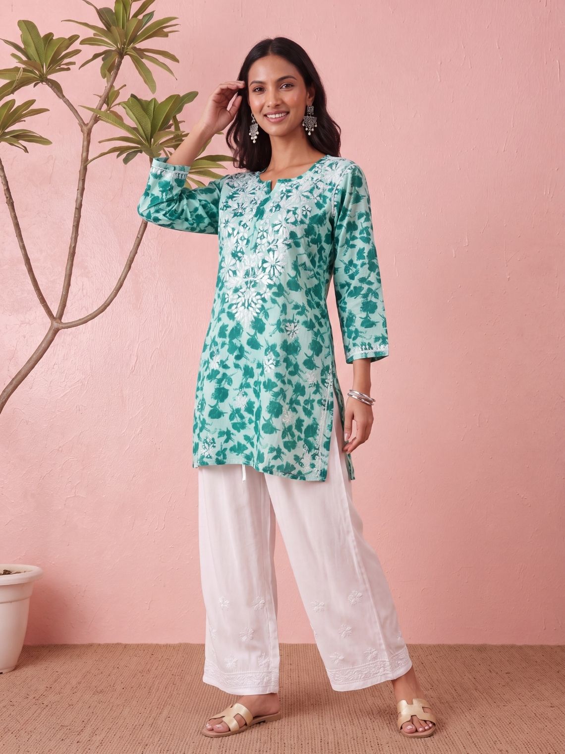 Diya Mul Cotton Short Handprinted Chikankari Kurti