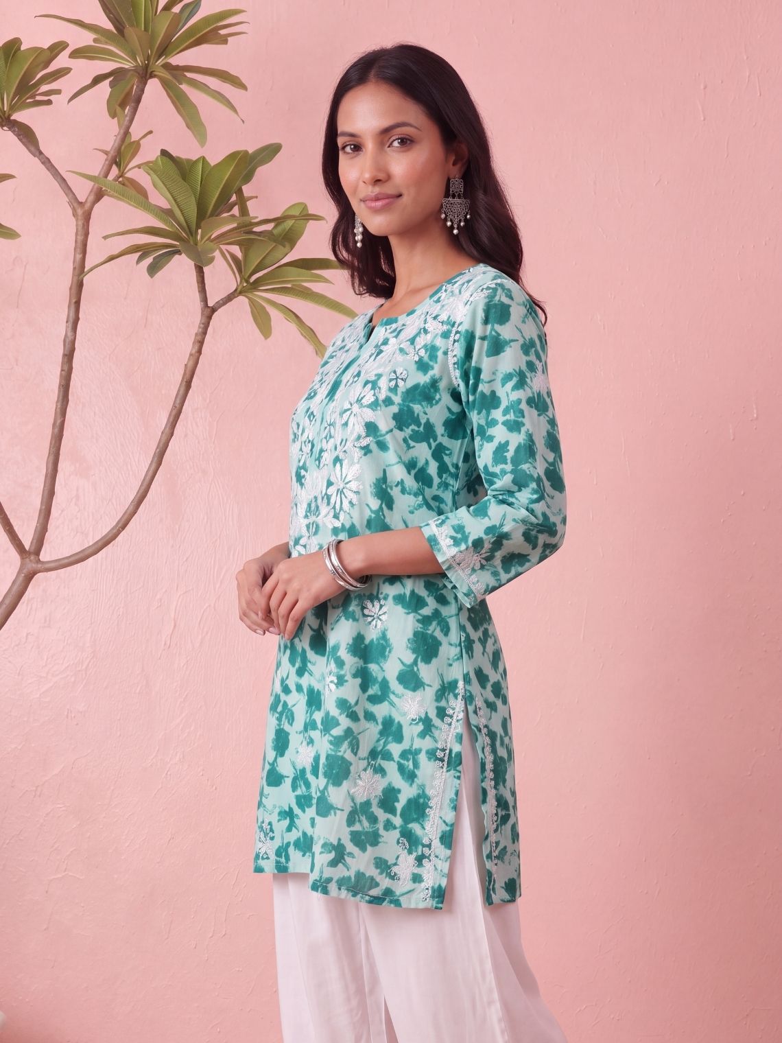 Diya Mul Cotton Short Handprinted Chikankari Kurti - Chowkhat Lifestyle