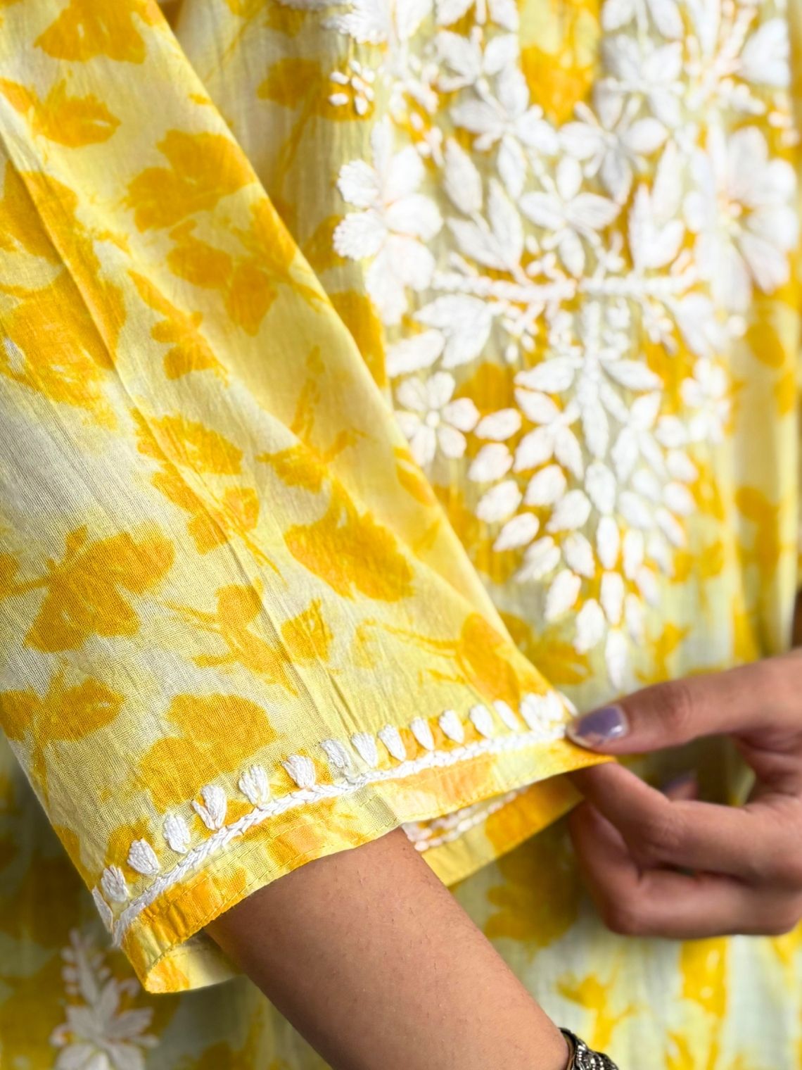 Diya Mul Cotton Short Handprinted Chikankari Kurti - Chowkhat Lifestyle