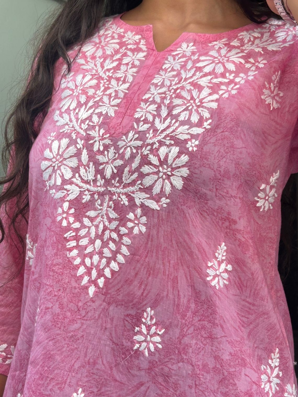 Yana Mul Cotton Short Handprinted Chikankari Kurti - Chowkhat Lifestyle