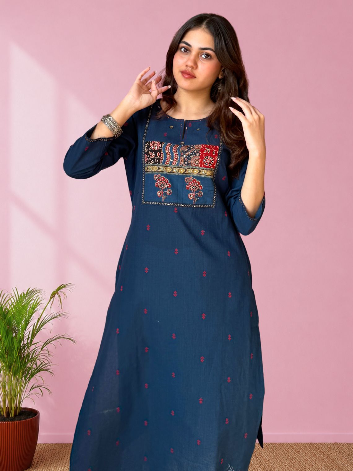 Saanjh Handloom Cotton Straight Kurti with Handwork - Chowkhat Lifestyle