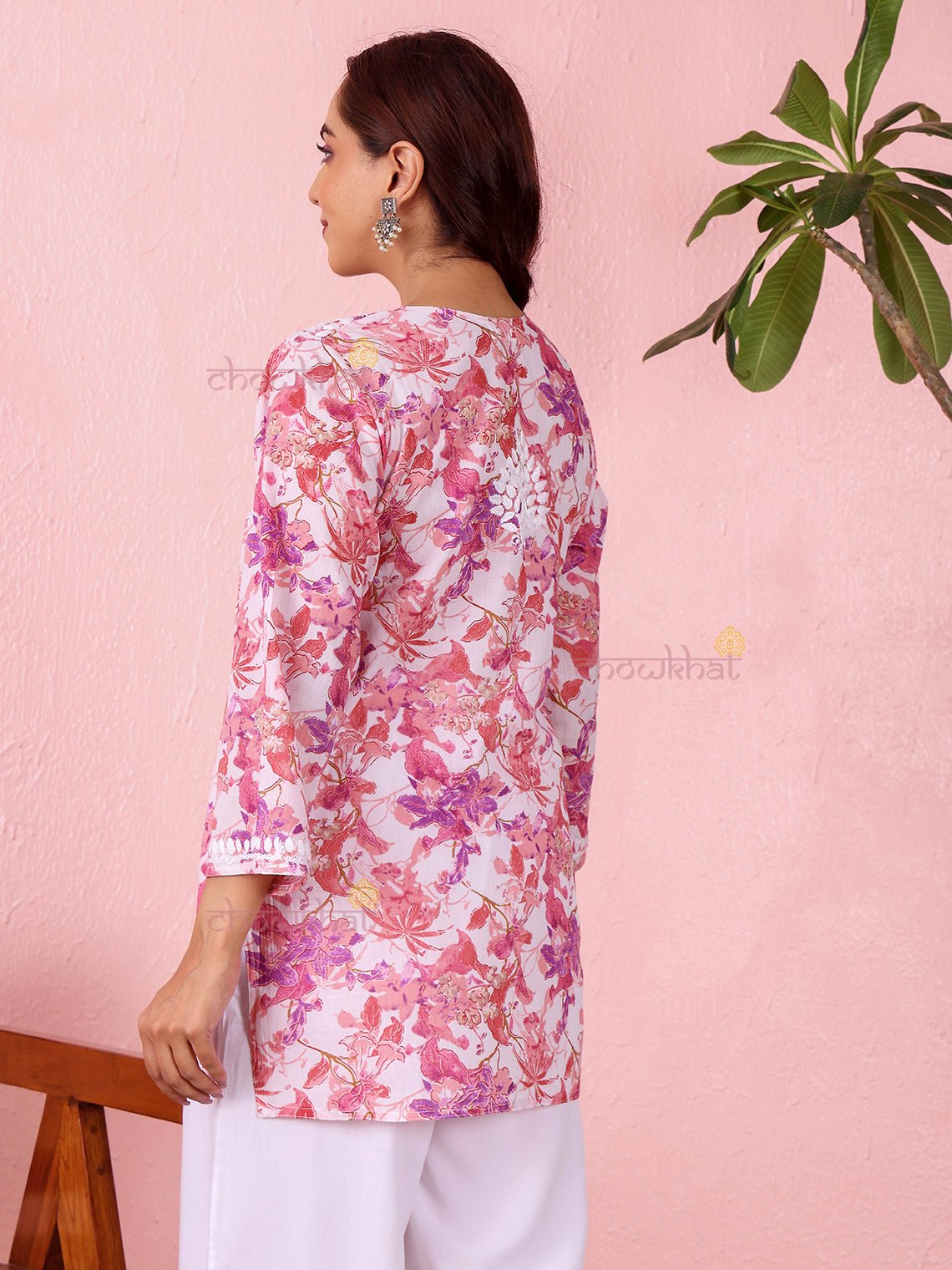 Sara Mul Cotton Straight Short Chikankari Kurti - Chowkhat Lifestyle