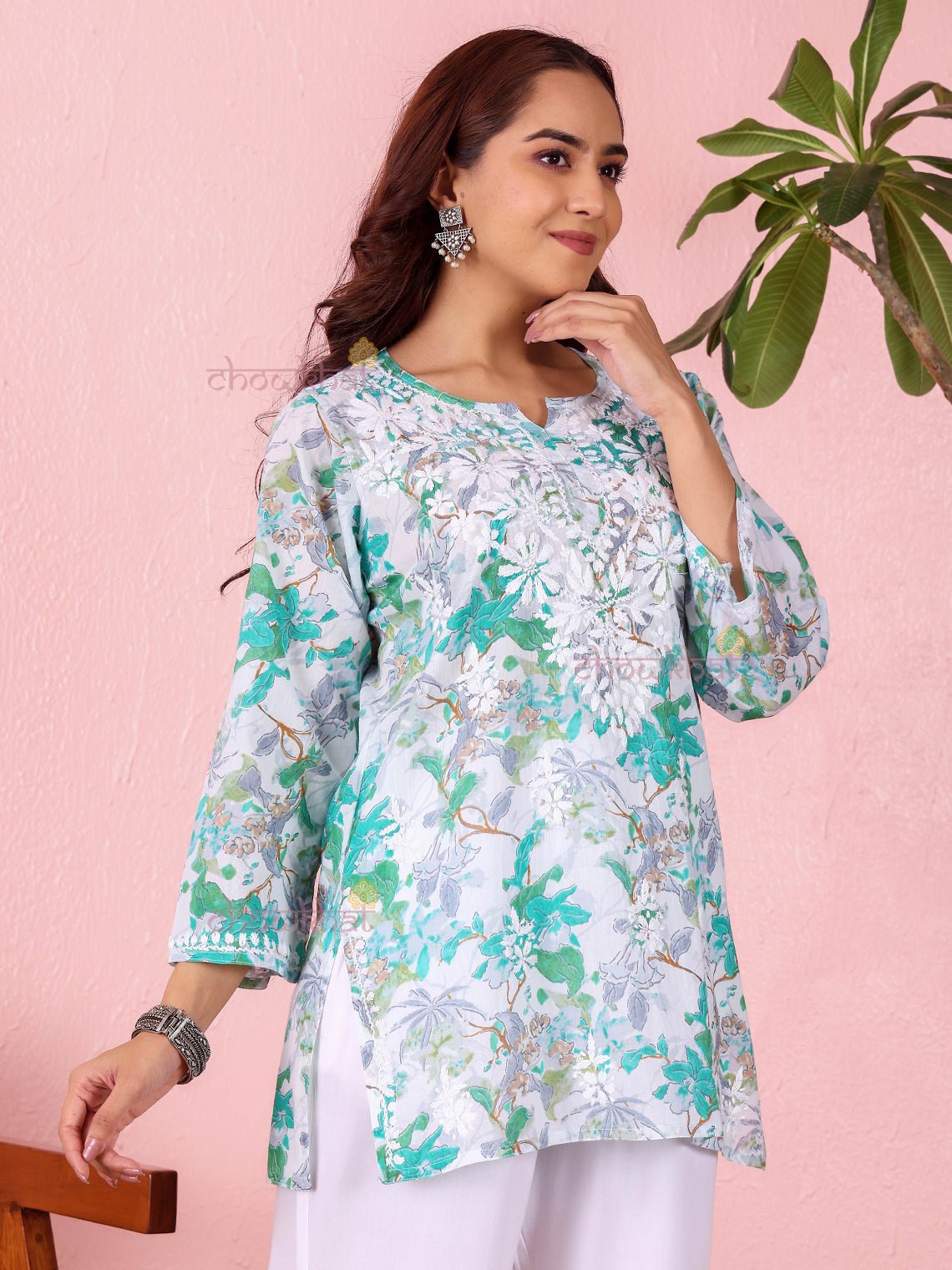 Sara Mul Cotton Straight Short Chikankari Kurti - Chowkhat Lifestyle