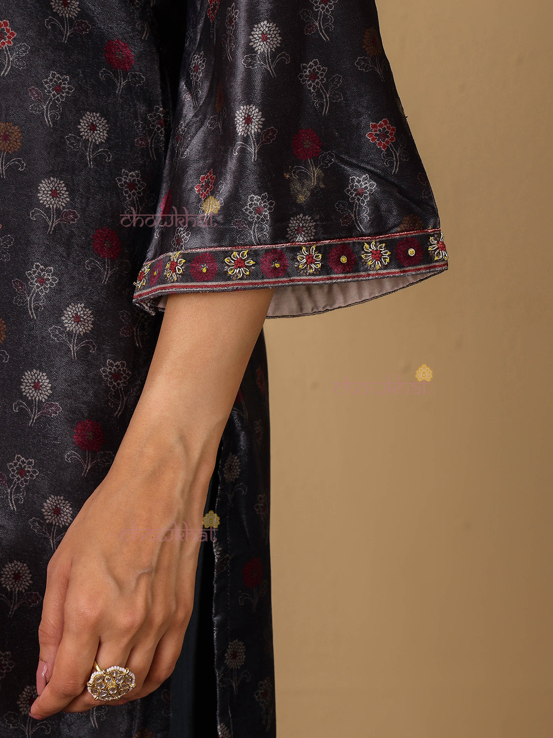 Aish Velvet Handwork Kurta & Pants Set