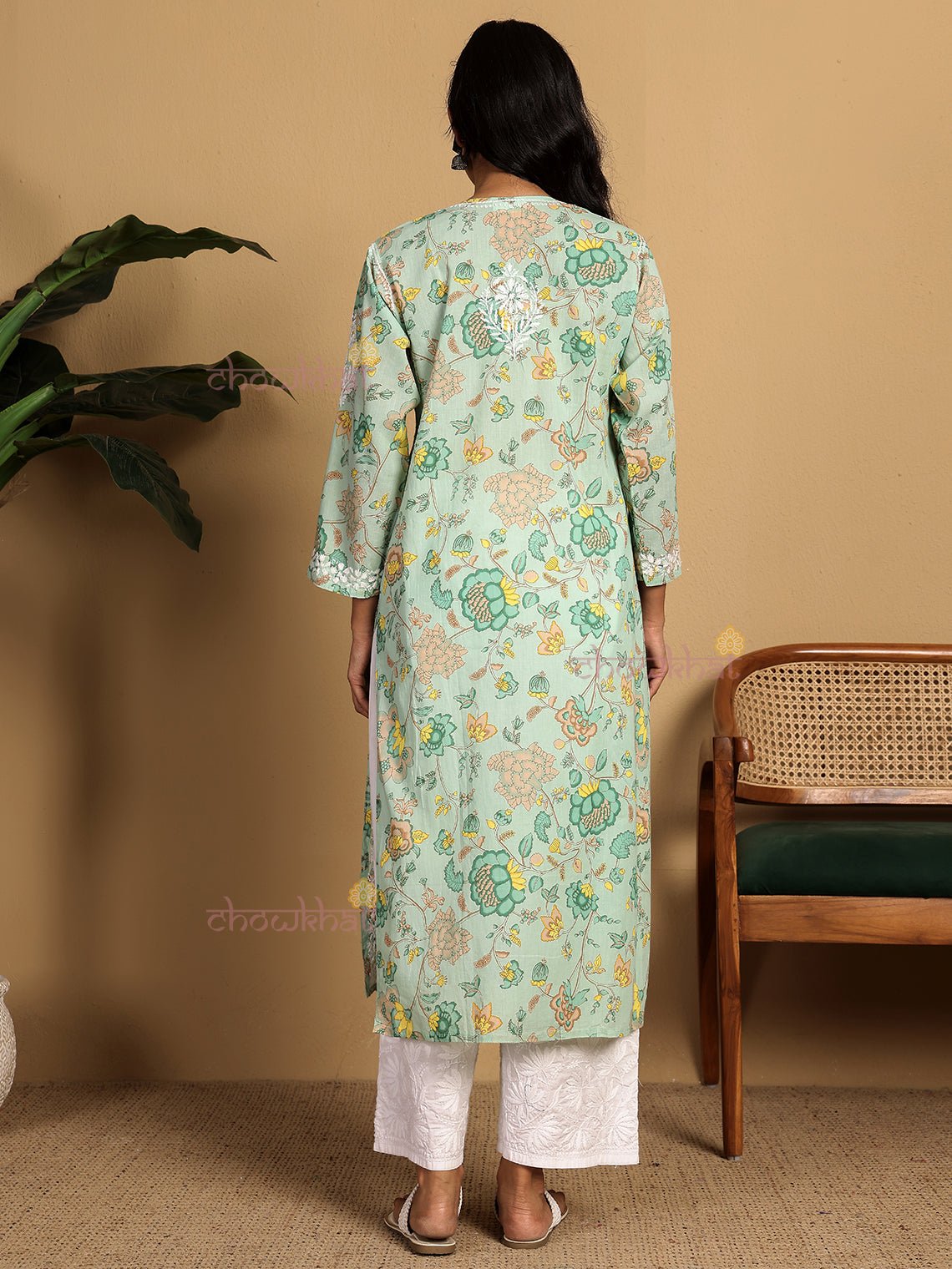 Jiya Mul Cotton Straight Chikankari Long Kurti - Chowkhat Lifestyle