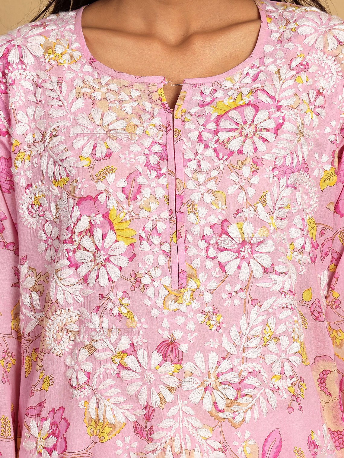 Jiya Mul Cotton Straight Chikankari Long Kurti - Chowkhat Lifestyle