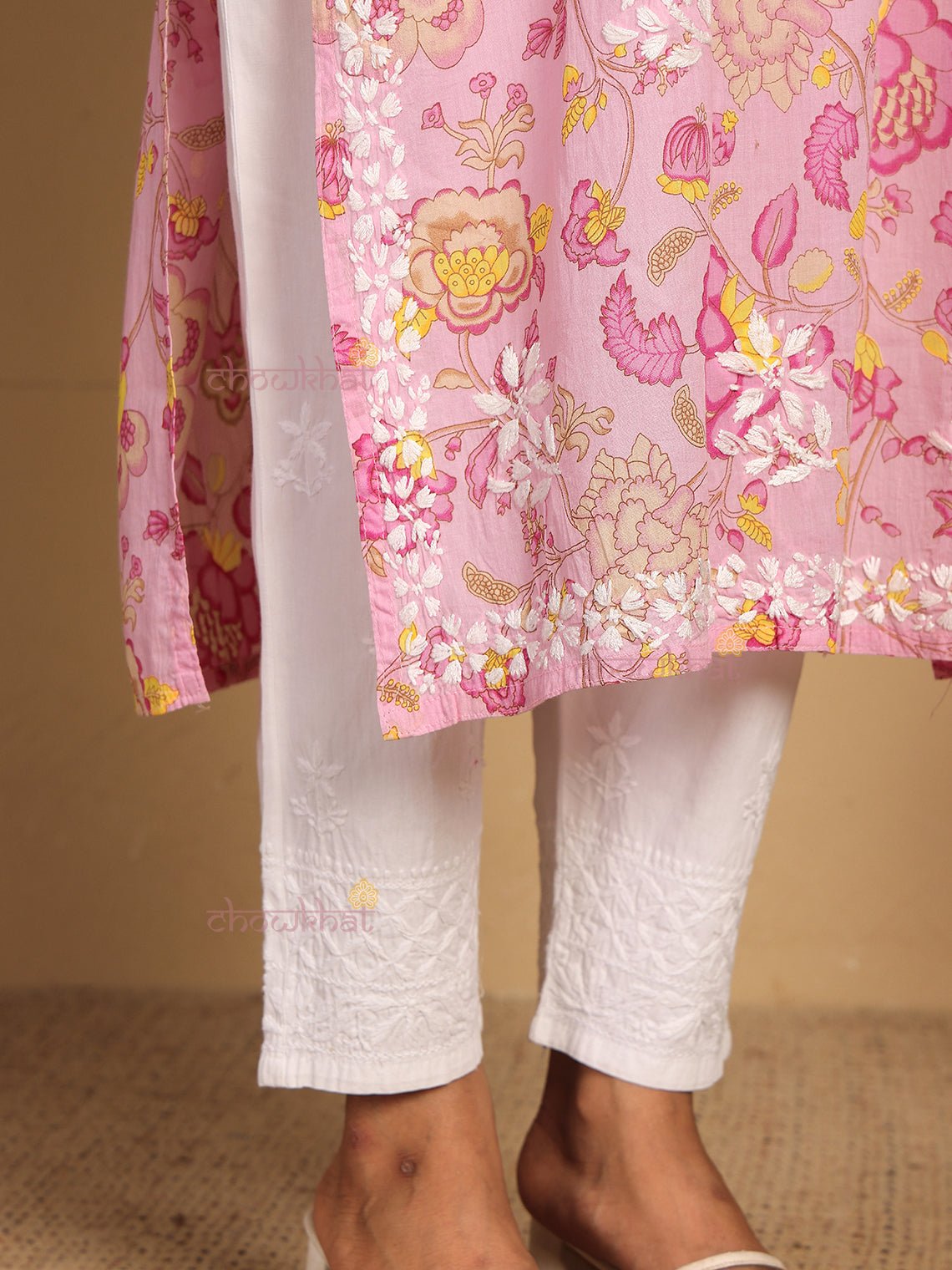 Jiya Mul Cotton Straight Chikankari Long Kurti - Chowkhat Lifestyle