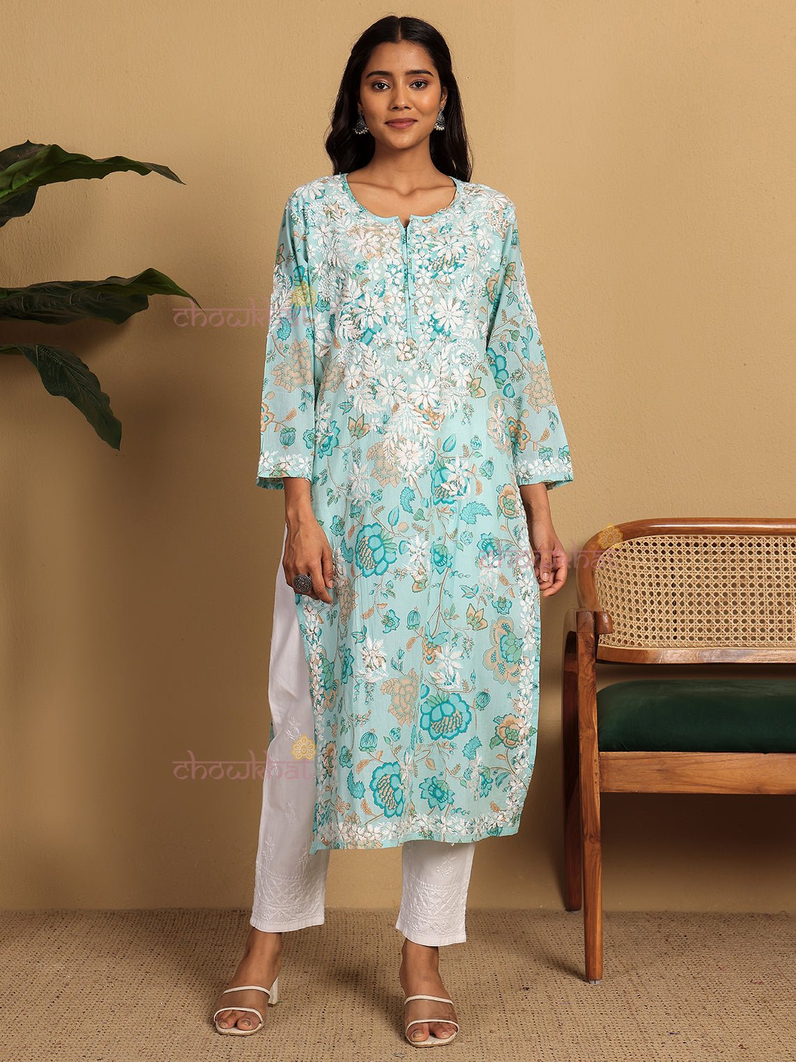 Jiya Mul Cotton Straight Chikankari Long Kurti - Chowkhat Lifestyle