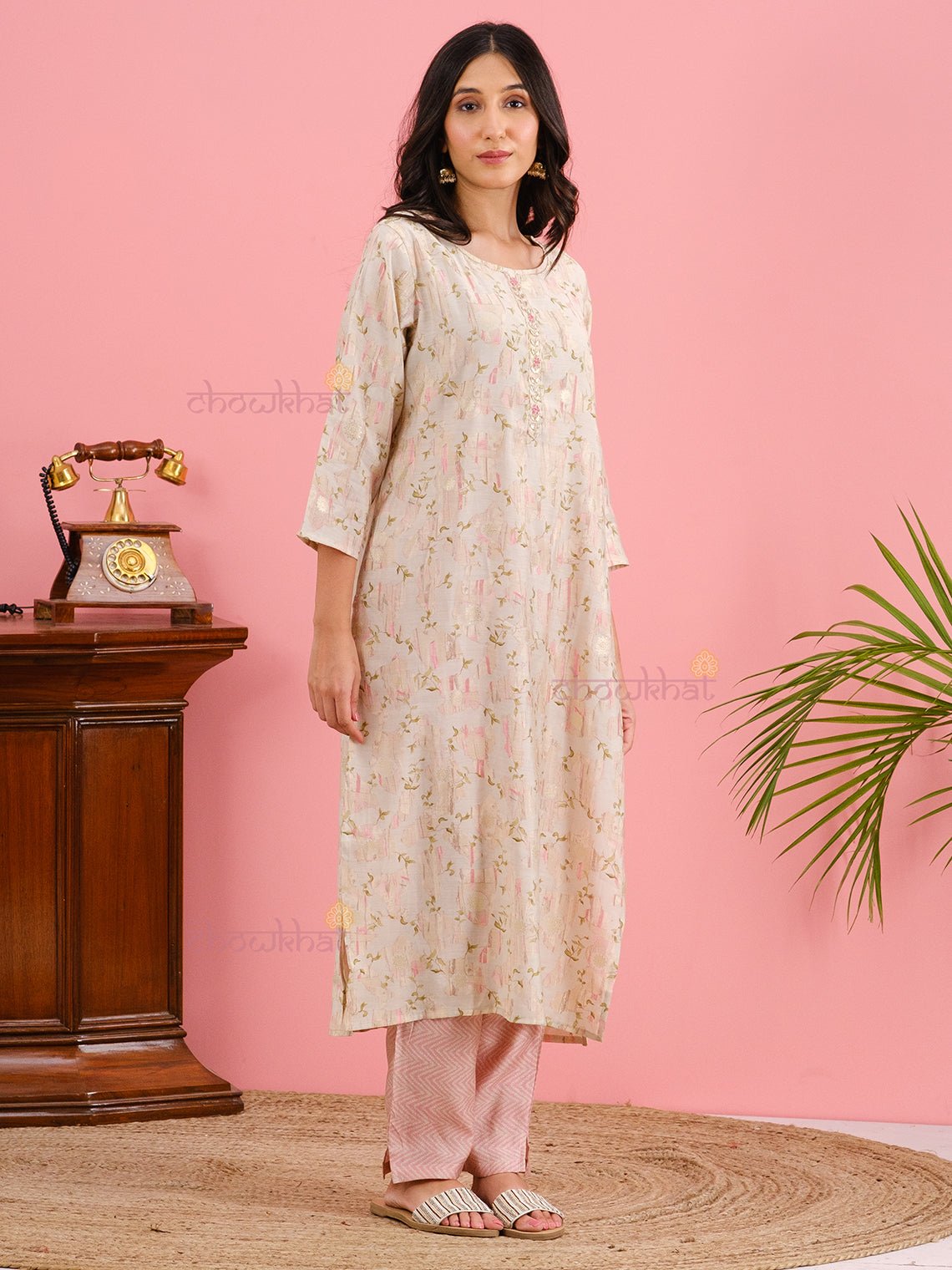 Raha Muslin Hand Printed Kurti & Pants set - Chowkhat Handicraft