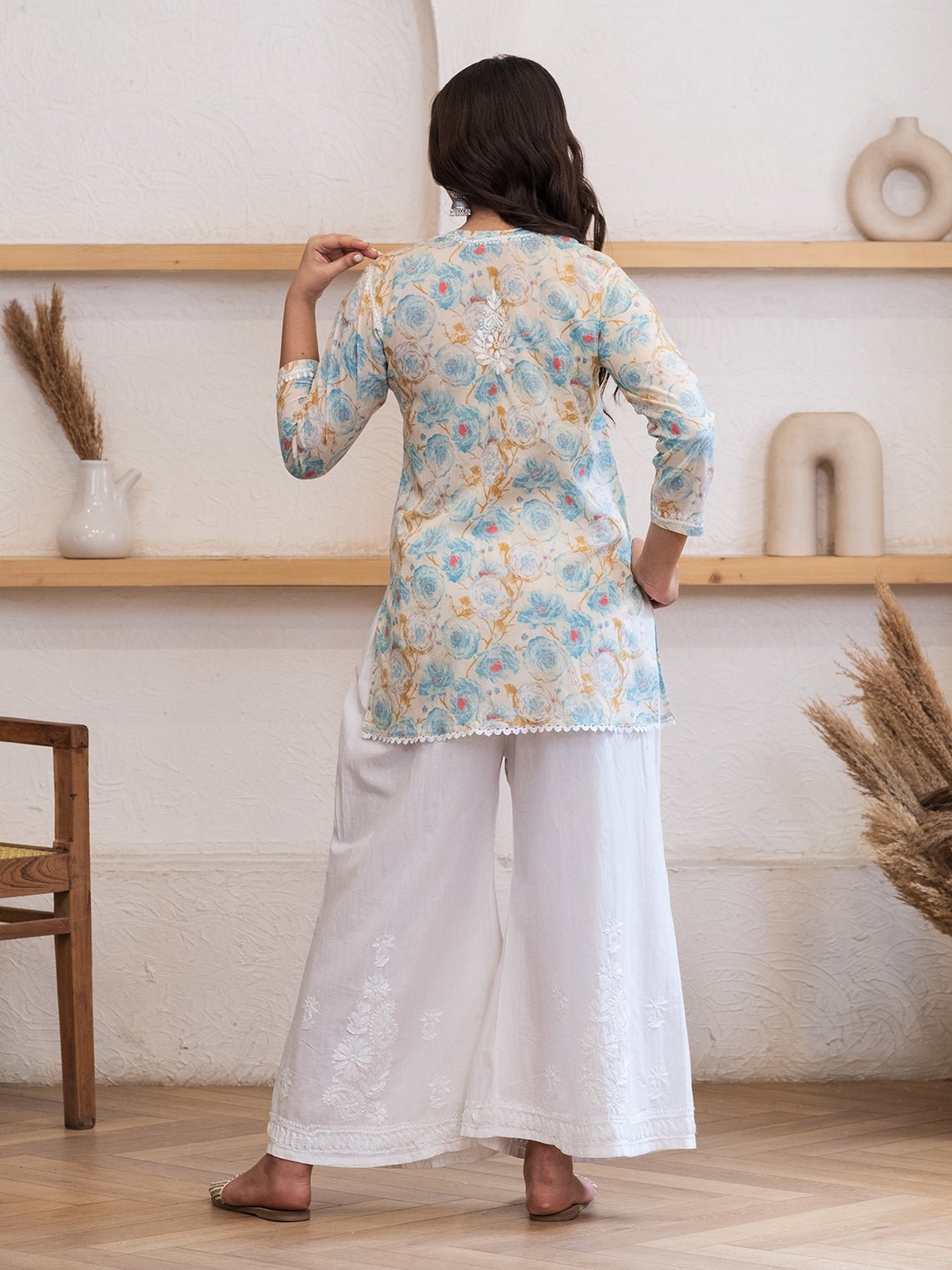 Zara Mul Cotton Short Chikankari Kurti - Chowkhat Handicraft
