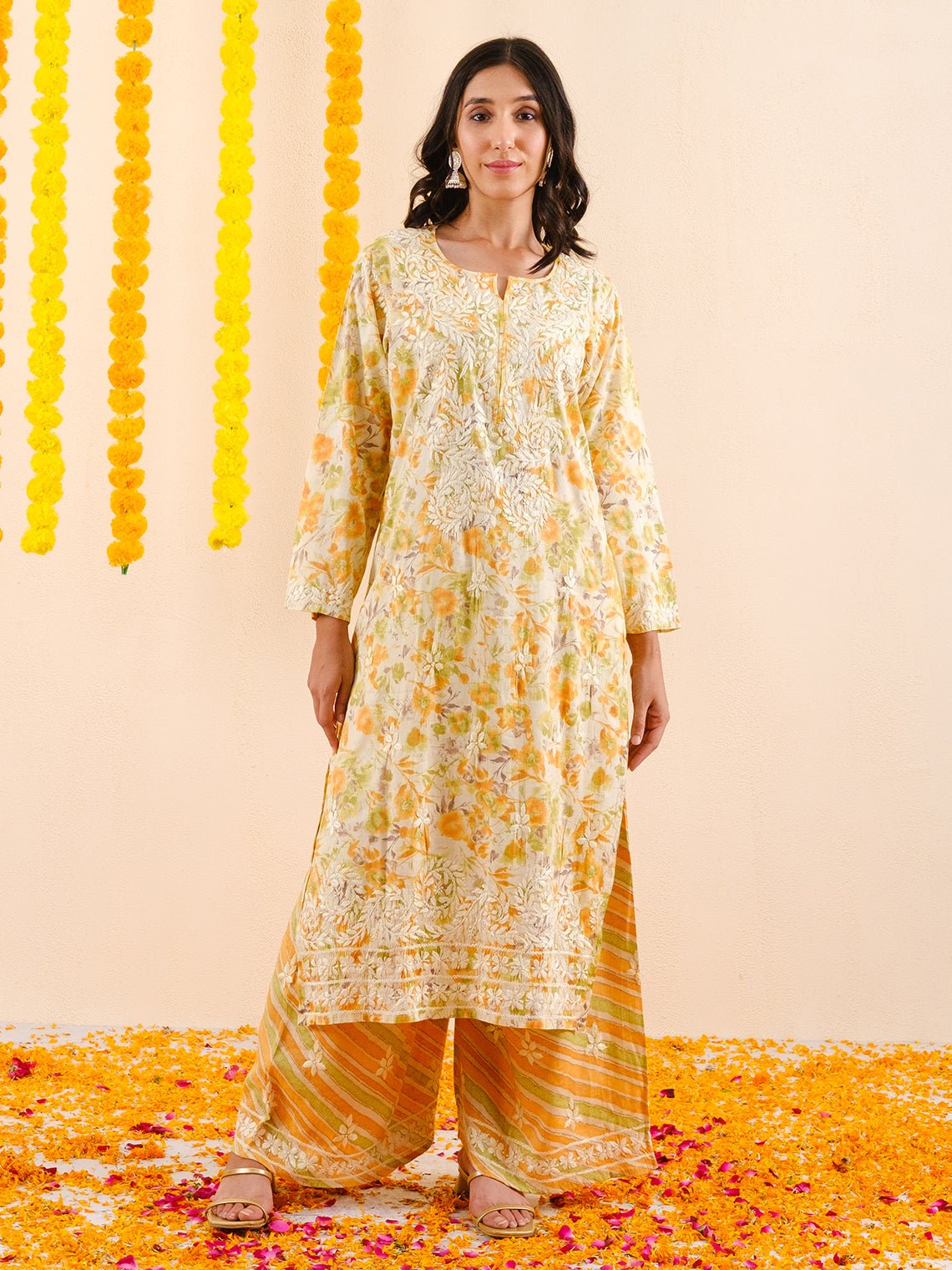 White & yellow tie and dye print free size kaftan and palazzo set – Aditi  Wasan