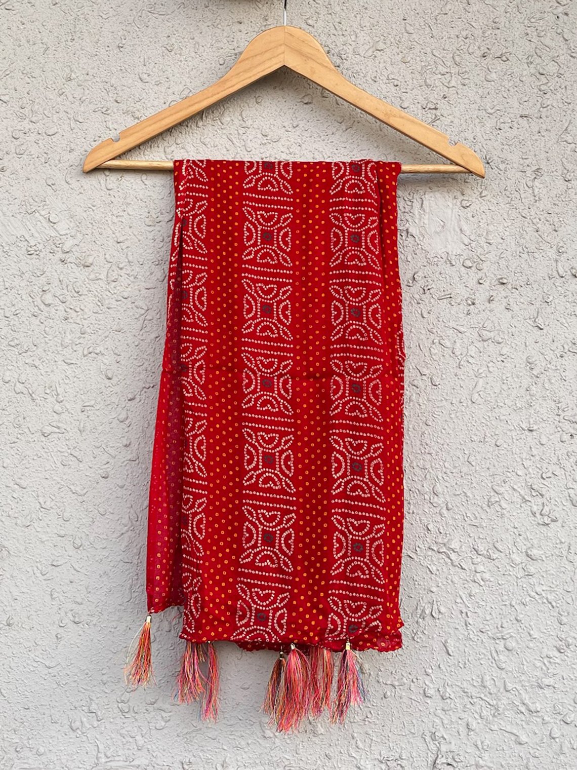 Free Bandhani Dupatta - Chowkhat Handicraft