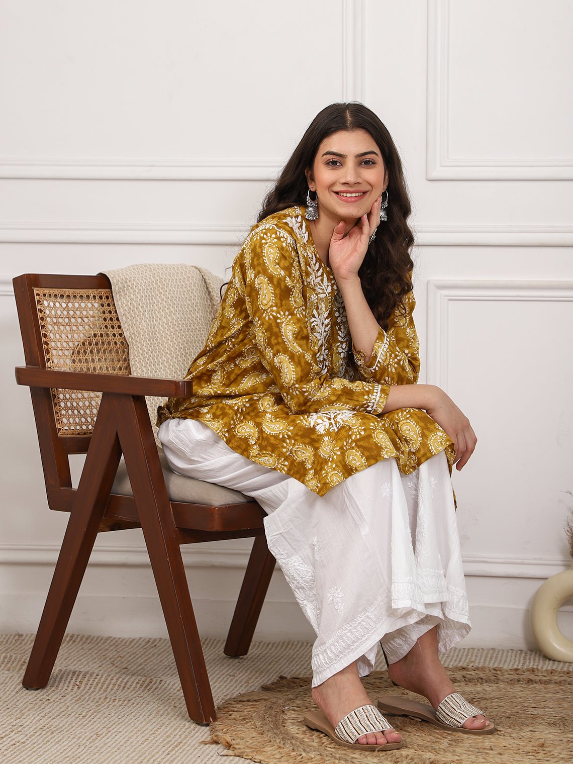 Kashish Mul Cotton Chikankari Kurti - Chowkhat Handicraft