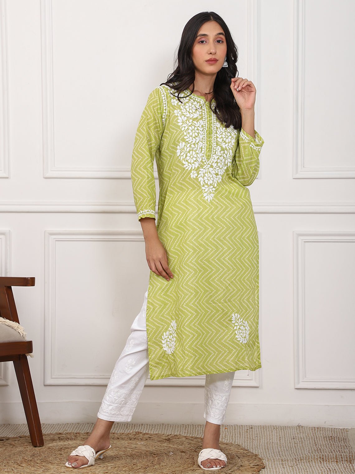 Buy online White Mul Cotton Kurta from Kurta Kurtis for Women by Patangaa  for ₹1399 at 0% off | 2024 Limeroad.com