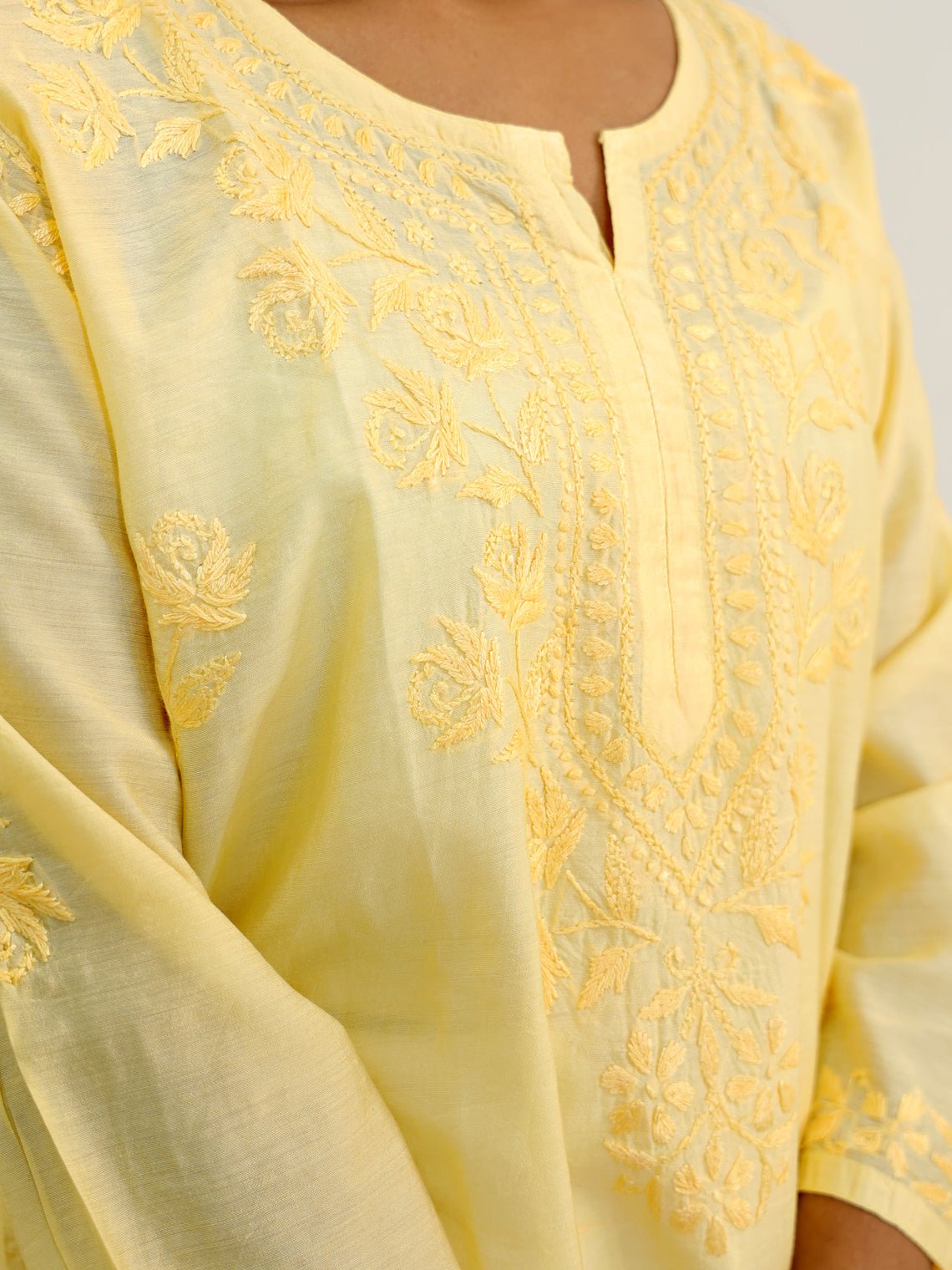 Aayat Chanderi Chikankari Kurti - Chowkhat Handicraft